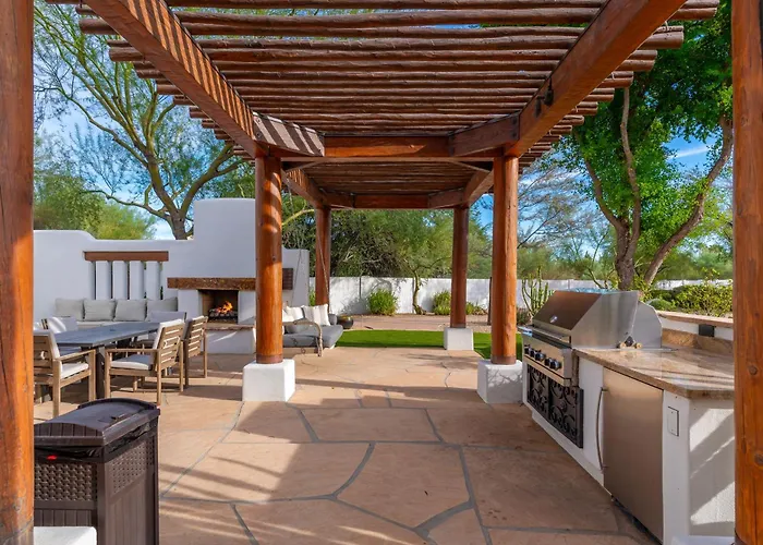 3millionluxwaterslide Getawaypickleballgolf Villa Scottsdale